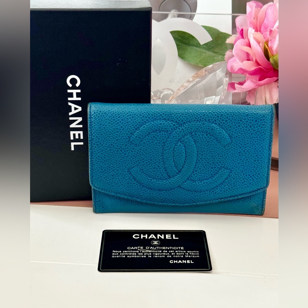 Rare Blue Chanel Timless Caviar Wallet - Picture 1 of 13
